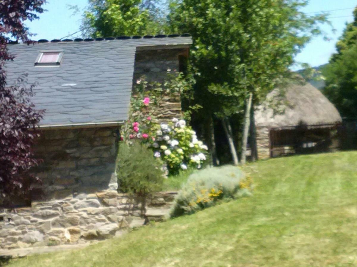 Casa Dos Pedrouzos Guest House Doncos Екстериор снимка