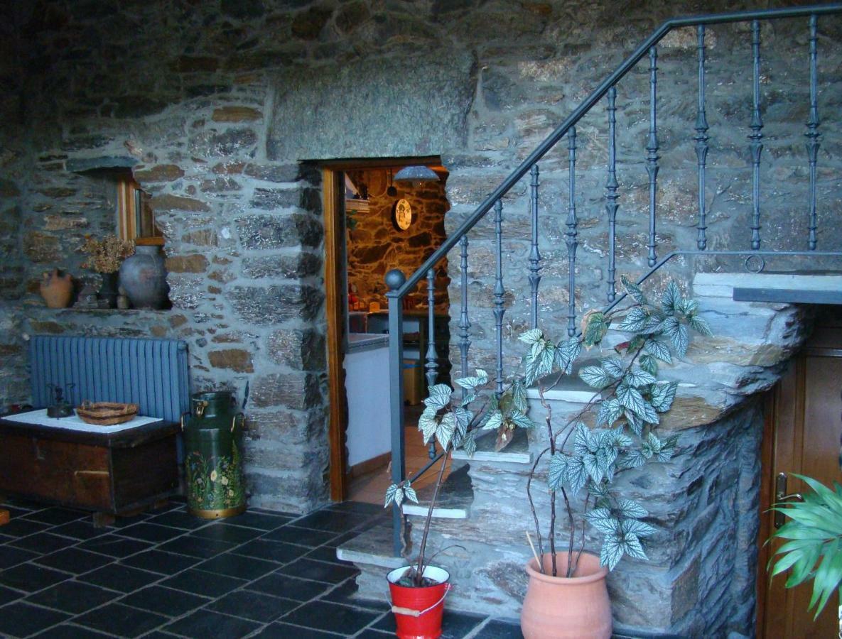 Casa Dos Pedrouzos Guest House Doncos Екстериор снимка