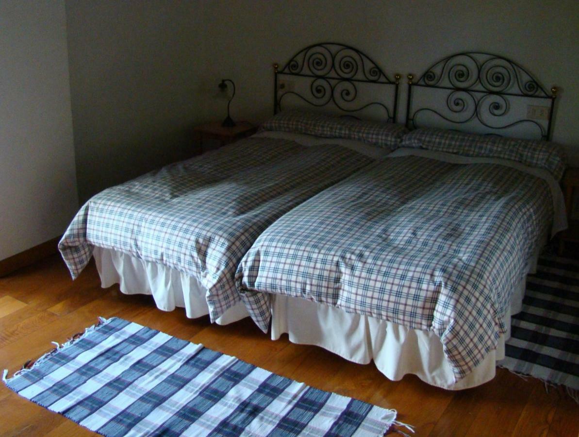 Casa Dos Pedrouzos Guest House Doncos Екстериор снимка